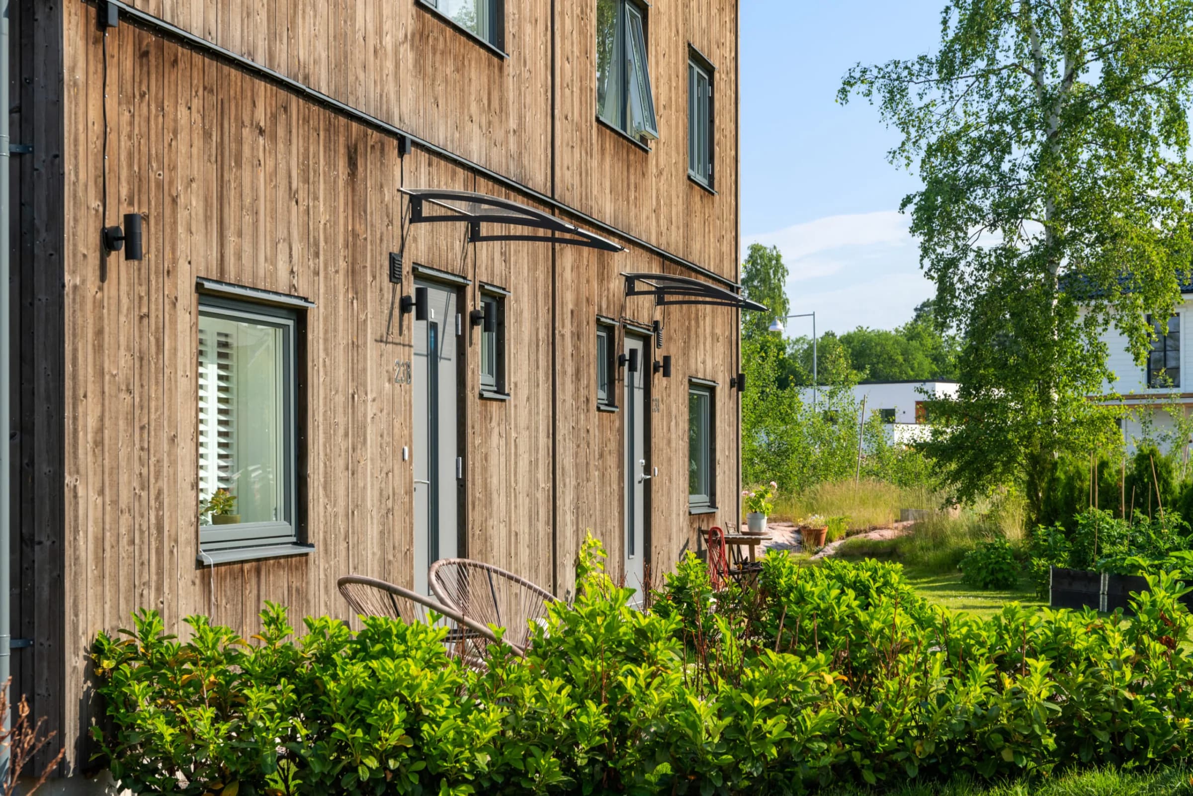 Entré och trädgård