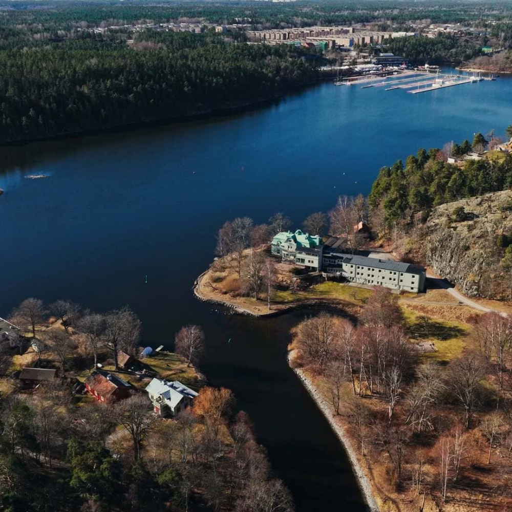 CEF_drone_4K.mov.00_03_45_06.Still014